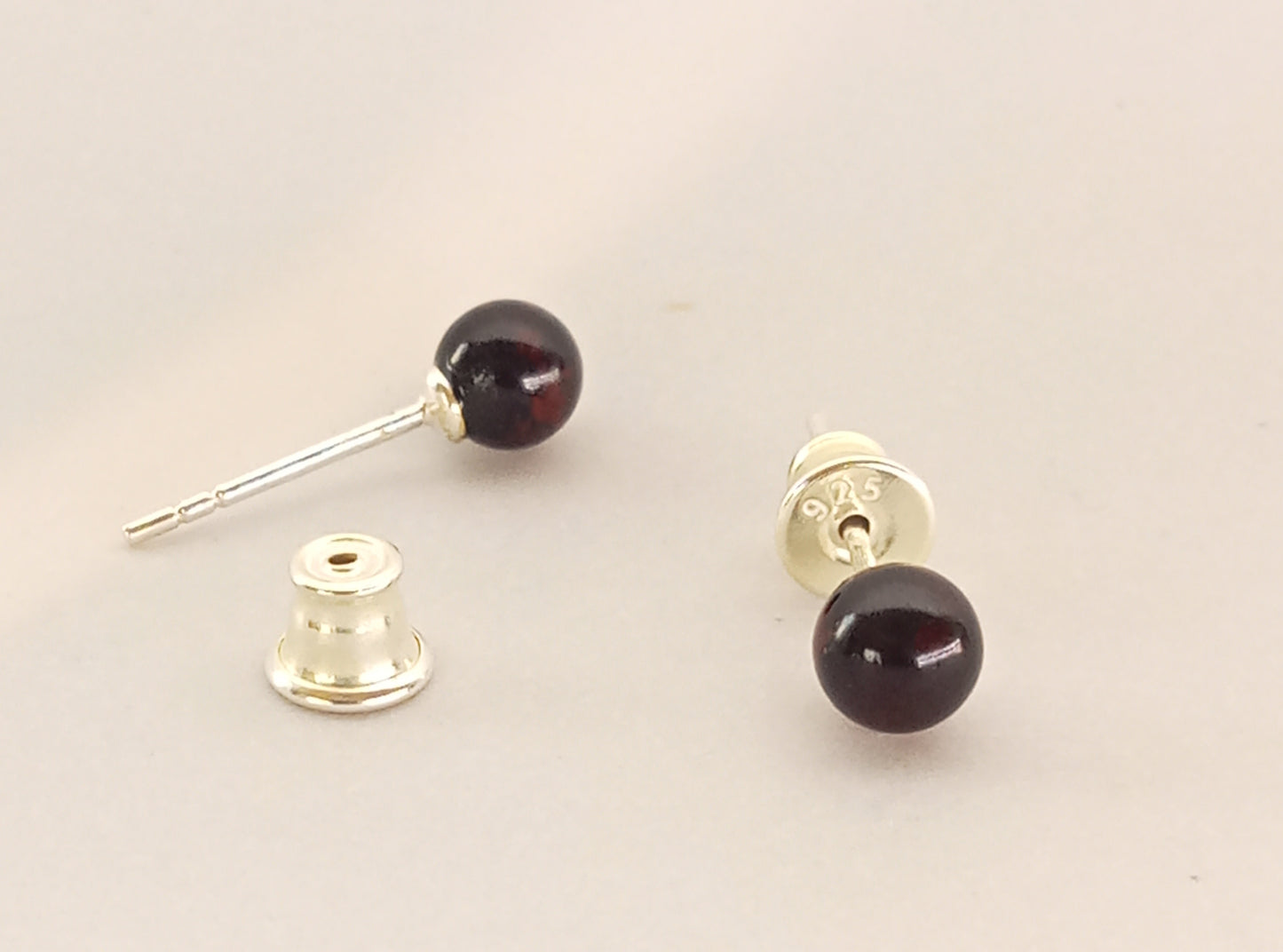 ARETES HERMES