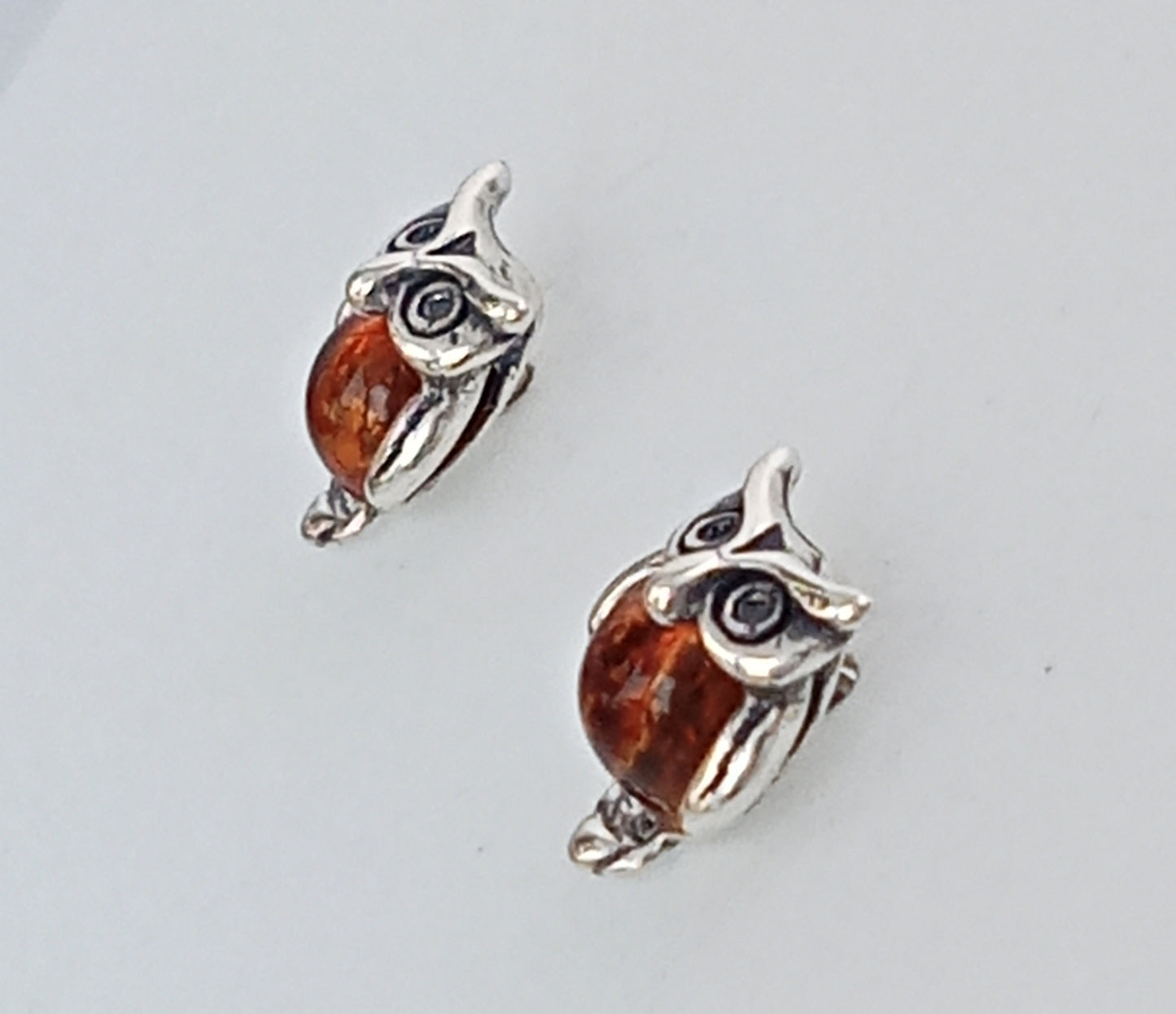 ARETES BUHO