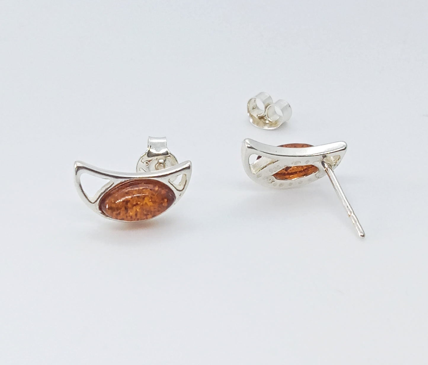 ARETES MEDIA LUNA
