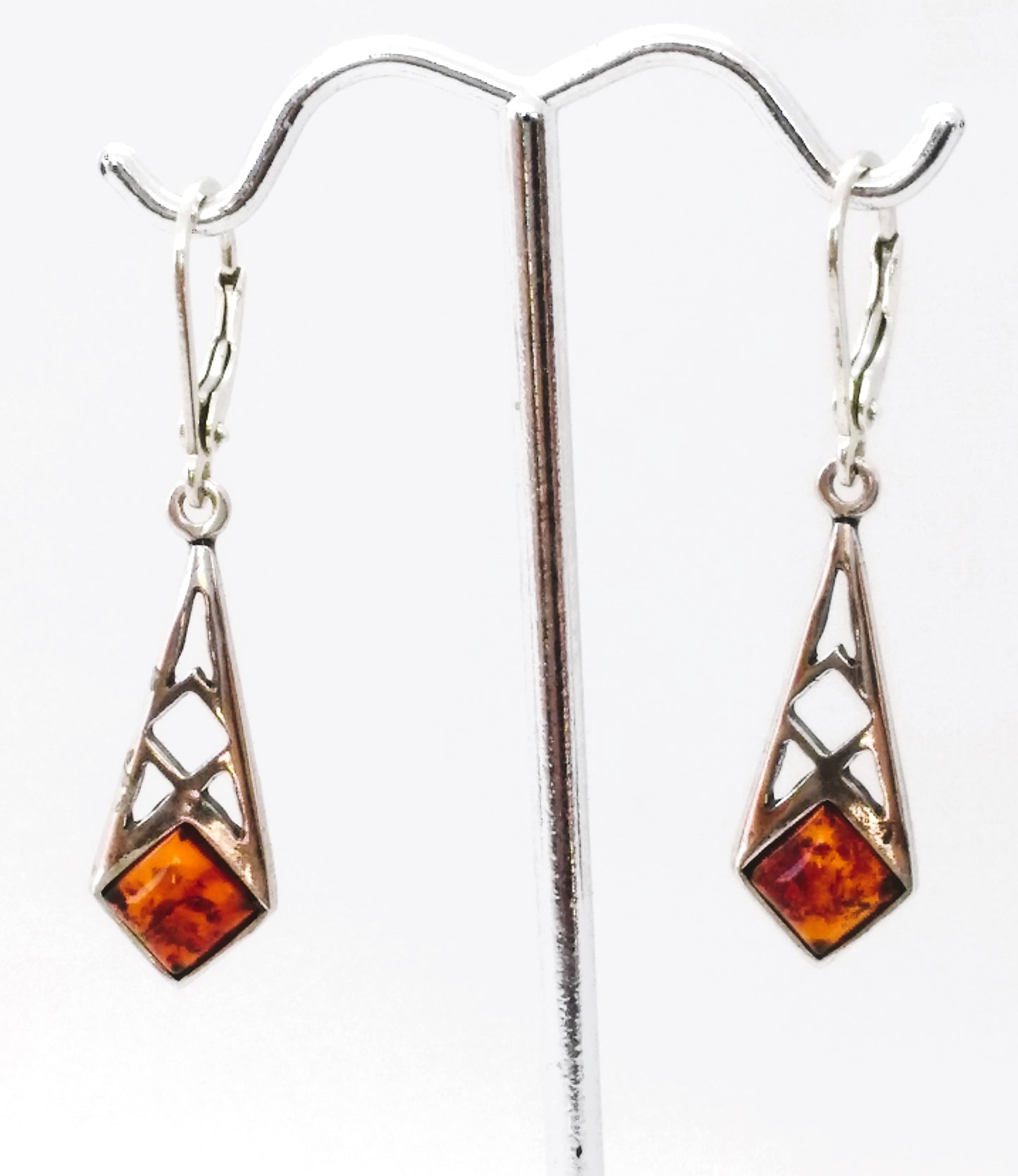 ARETES ROMBO