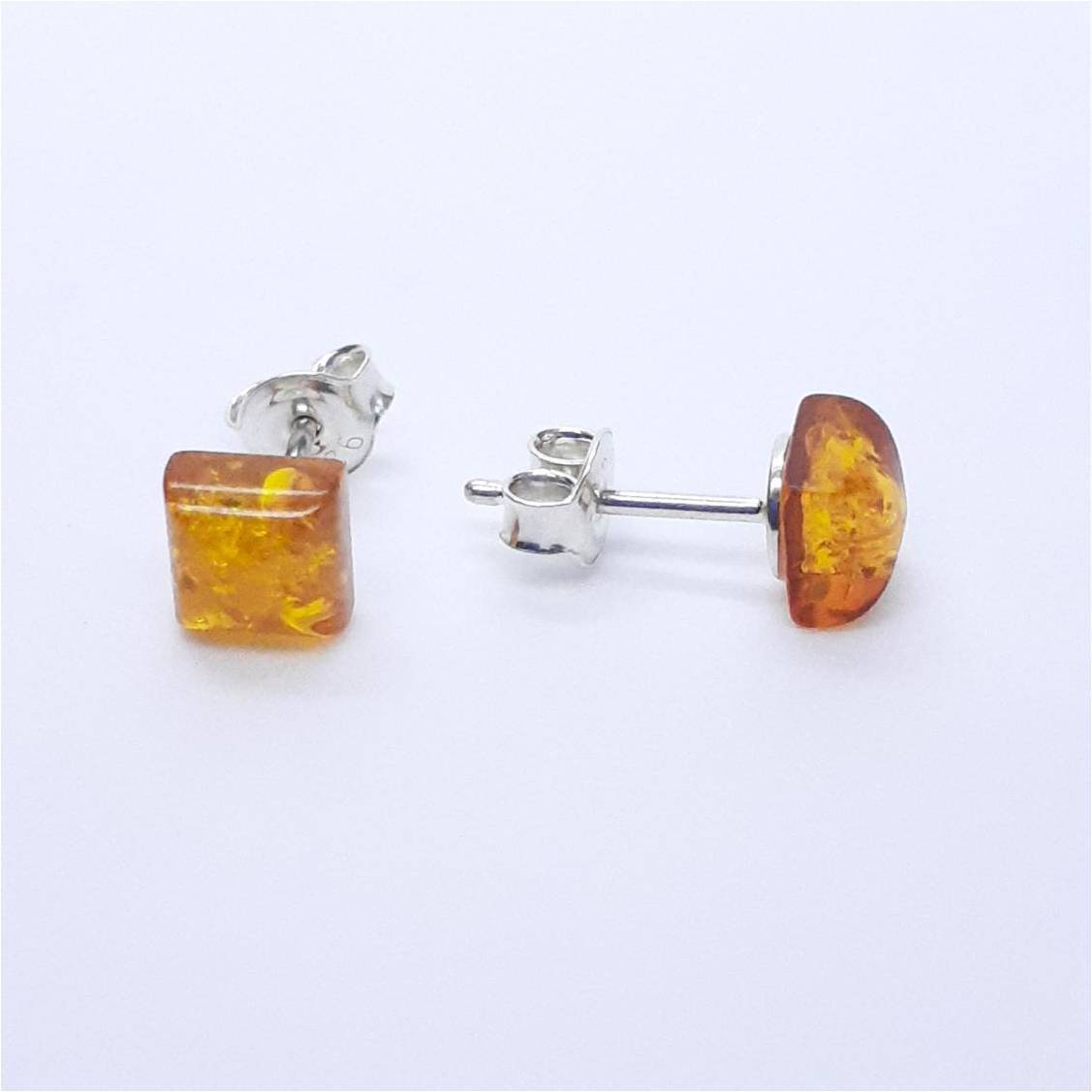 ARETES CUADRO