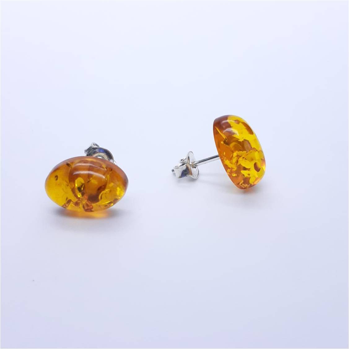 ARETES DORA