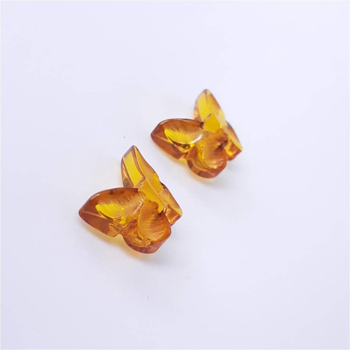 ARETES CAROLA
