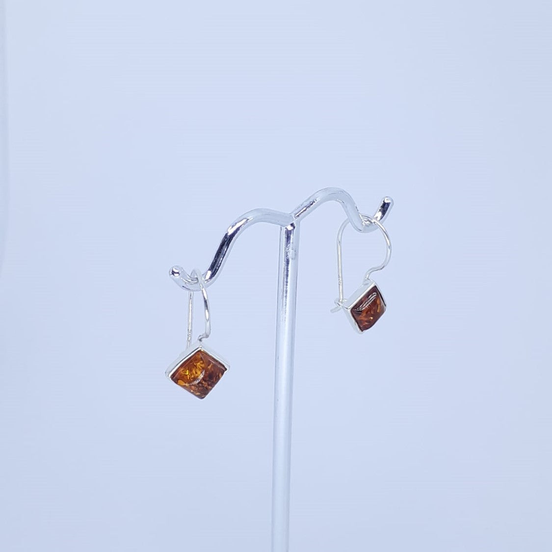 ARETES VIOLETA