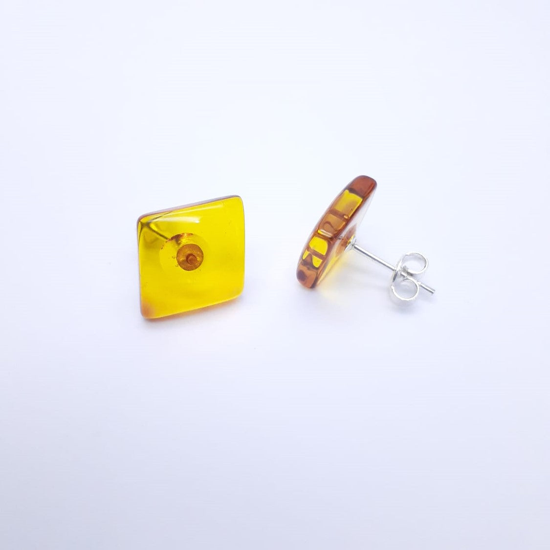 ARETES ROMBO