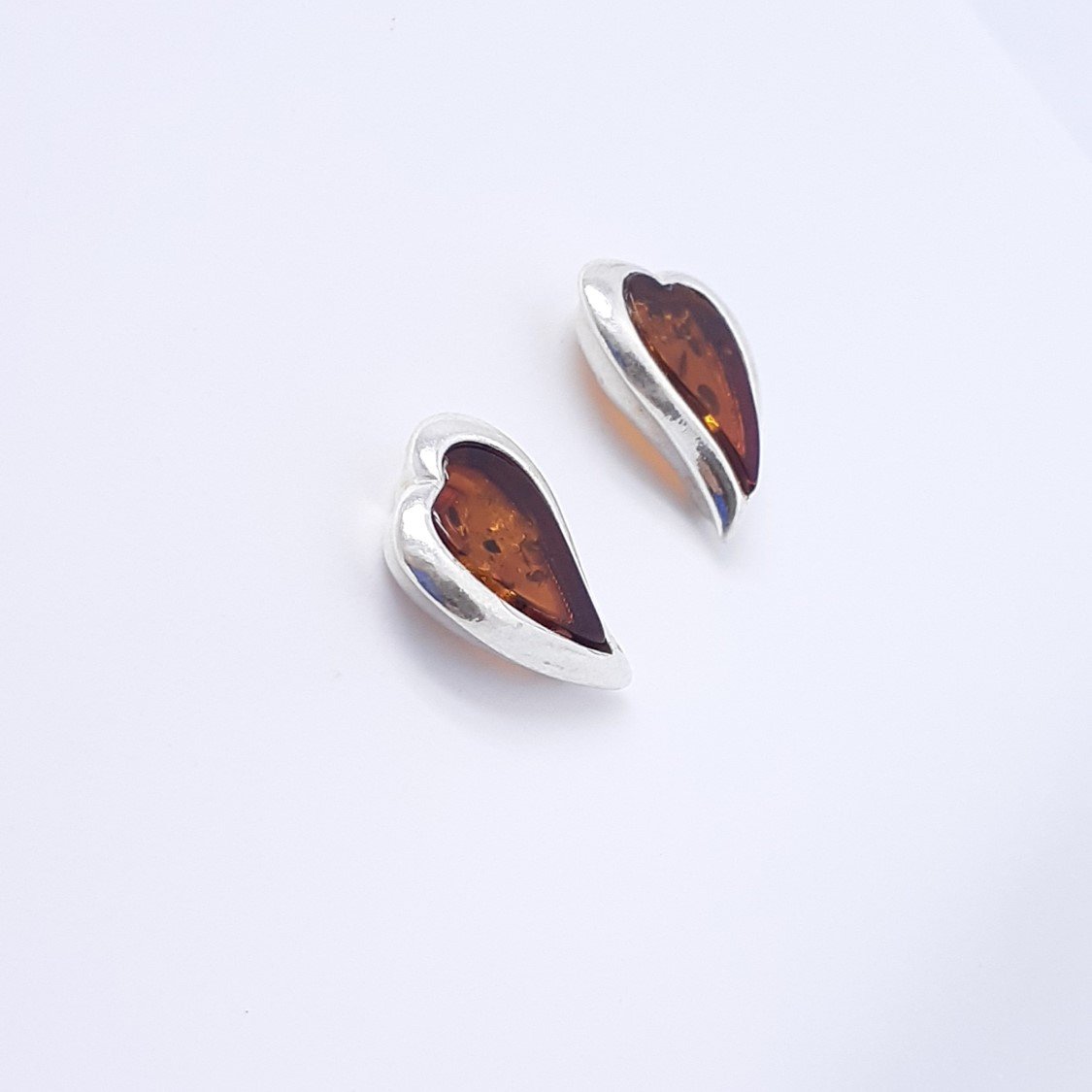 ARETES CORAZÓN ELEGANTE