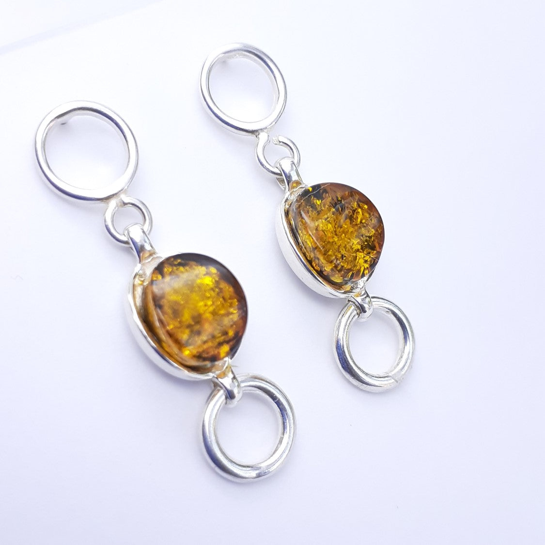 ARETES LEAH