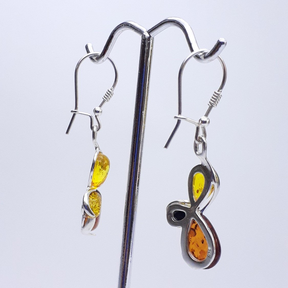 ARETES MEDIA FLOR