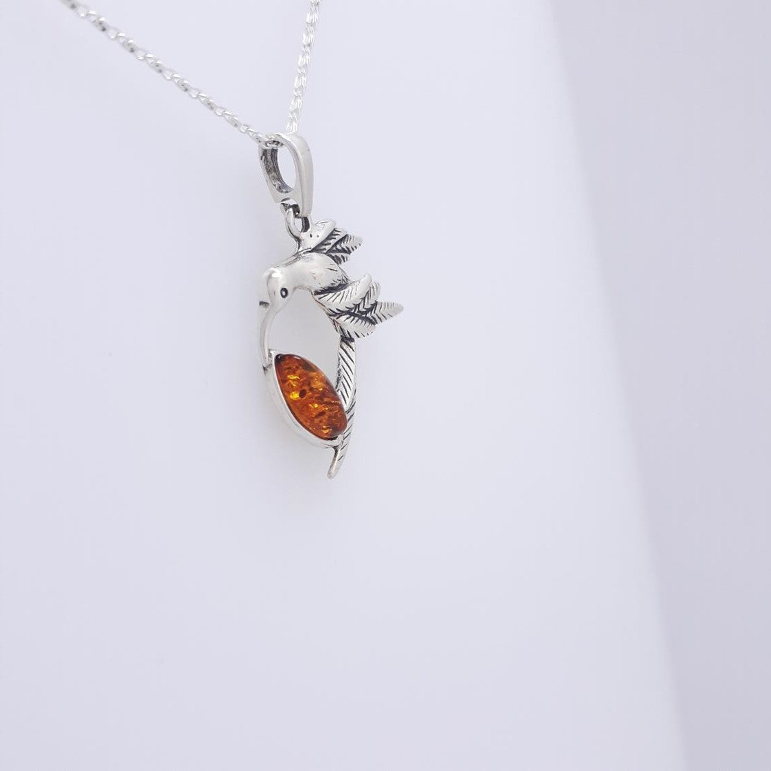 DIJE HUMMING-BIRD