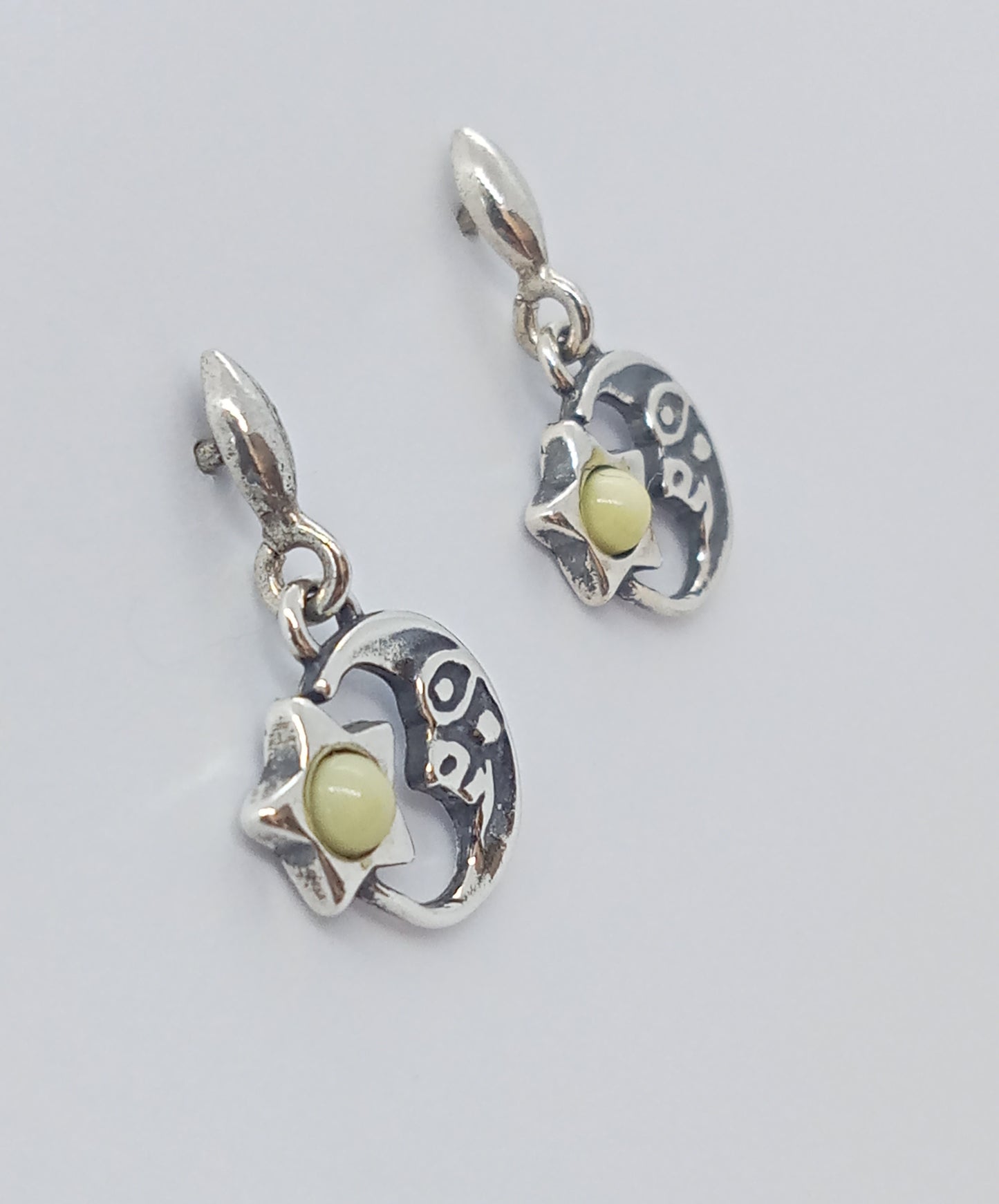 ARETES LUNA MANTEQUILLA