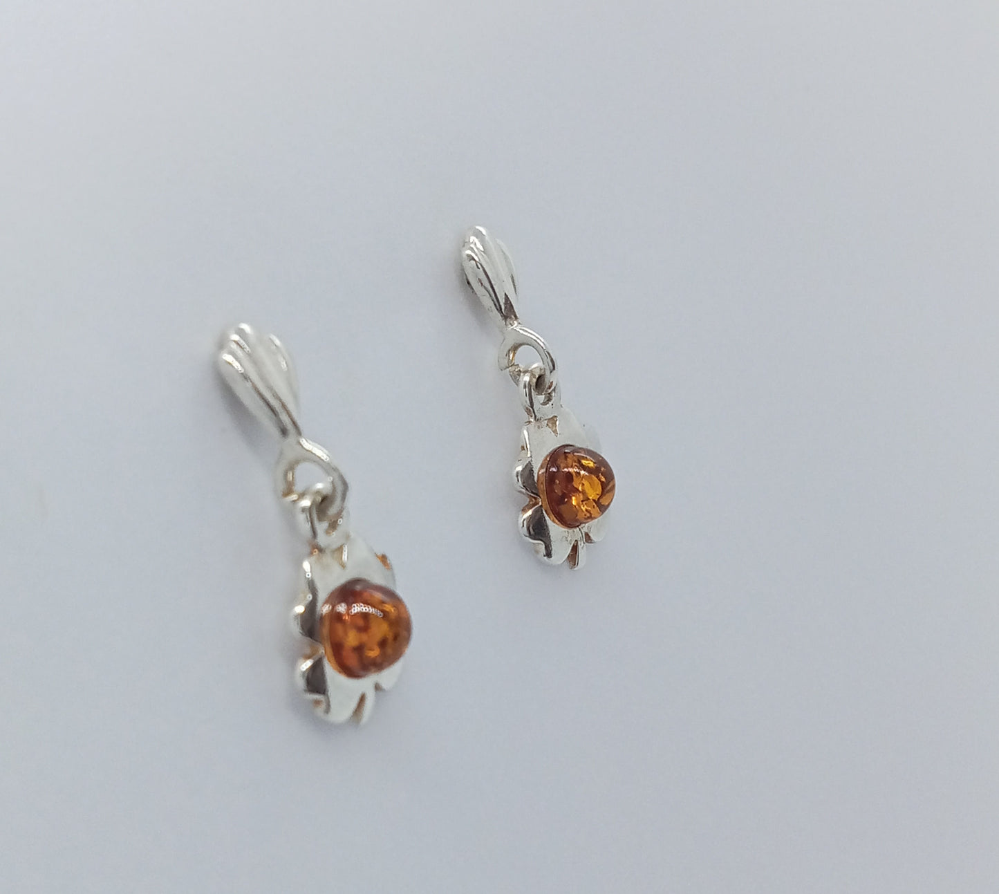 ARETES TREBOL