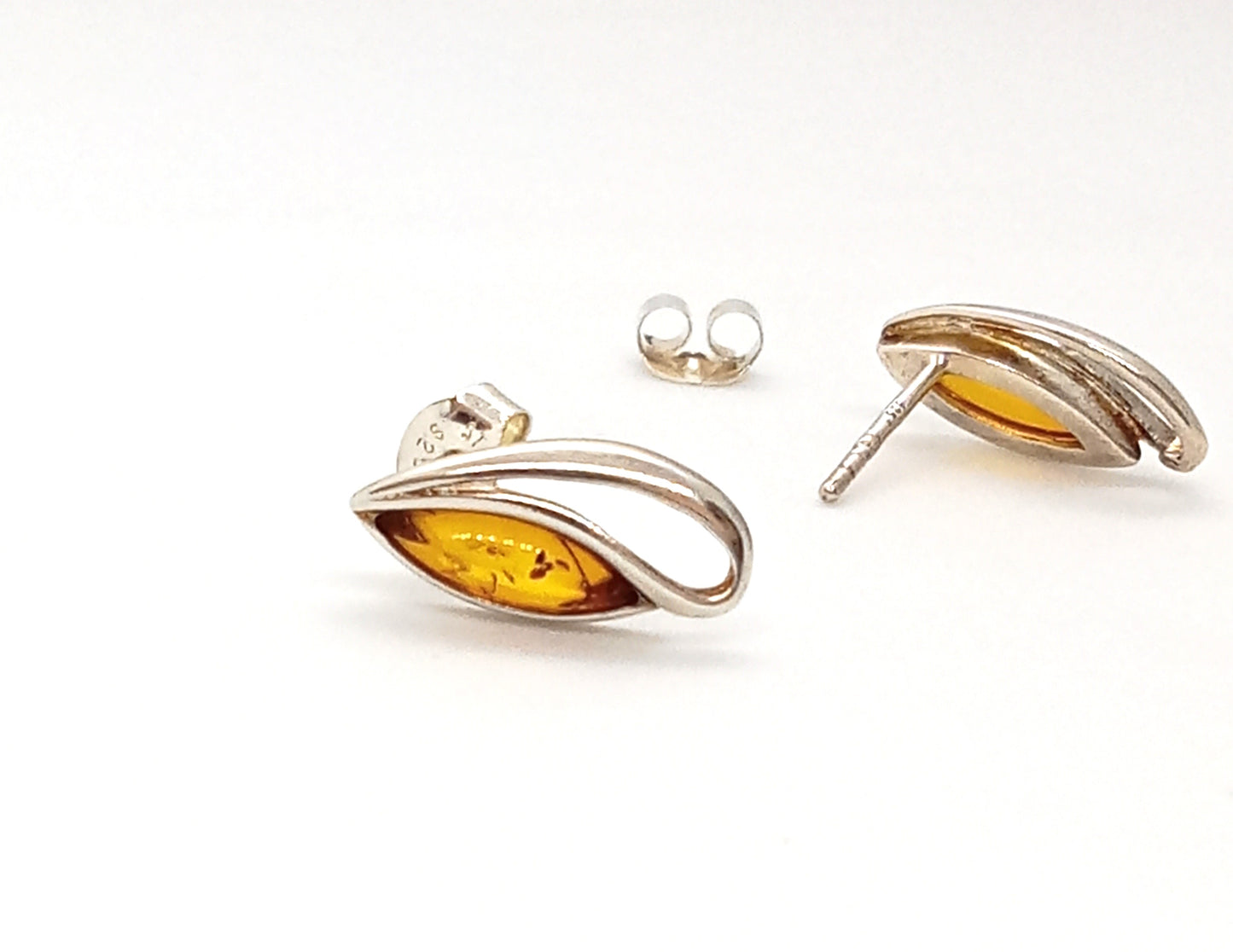 ARETES NYX