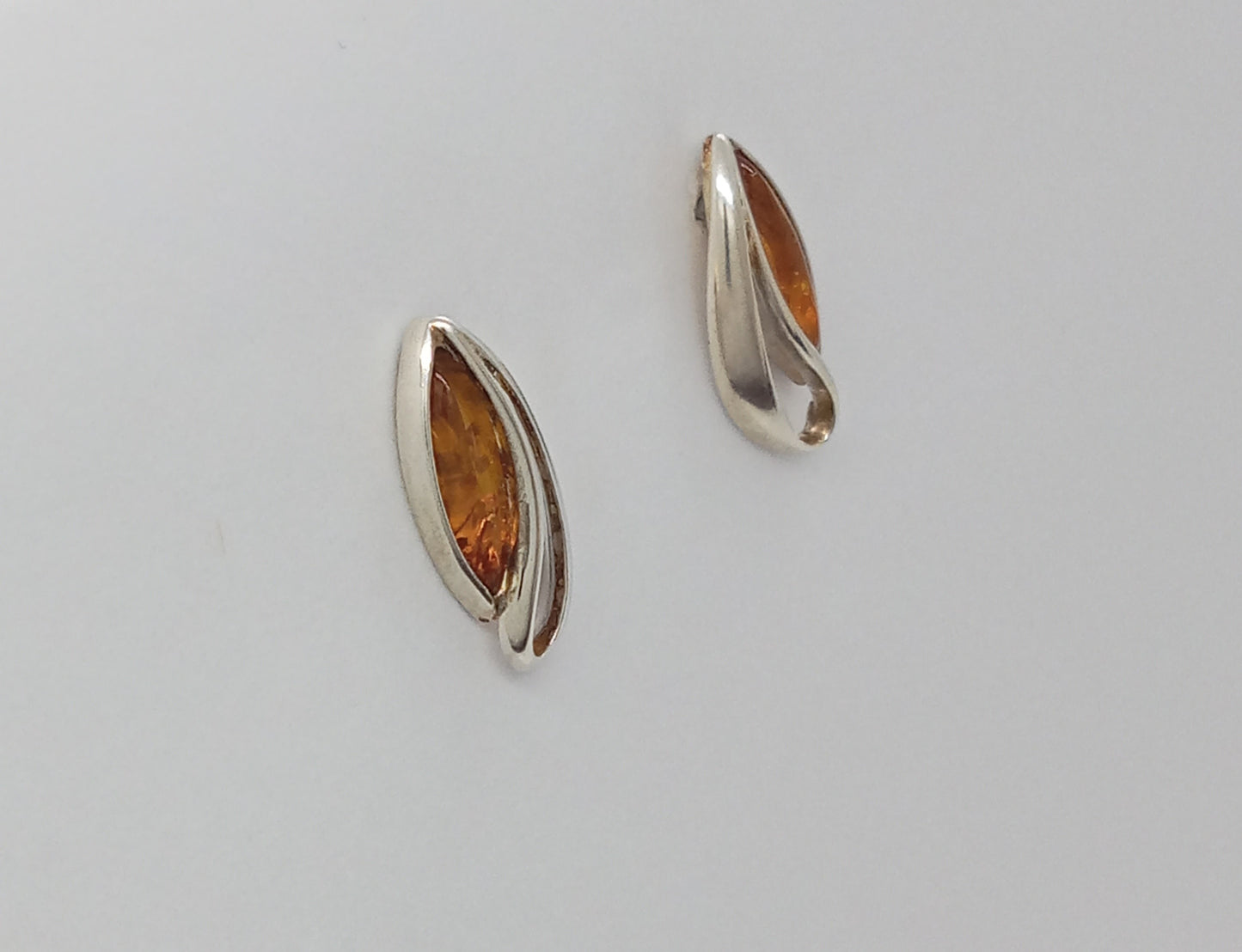 ARETES NYX