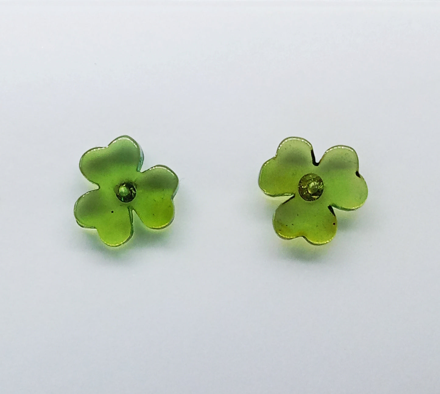 ARETES TREBOL VERDE