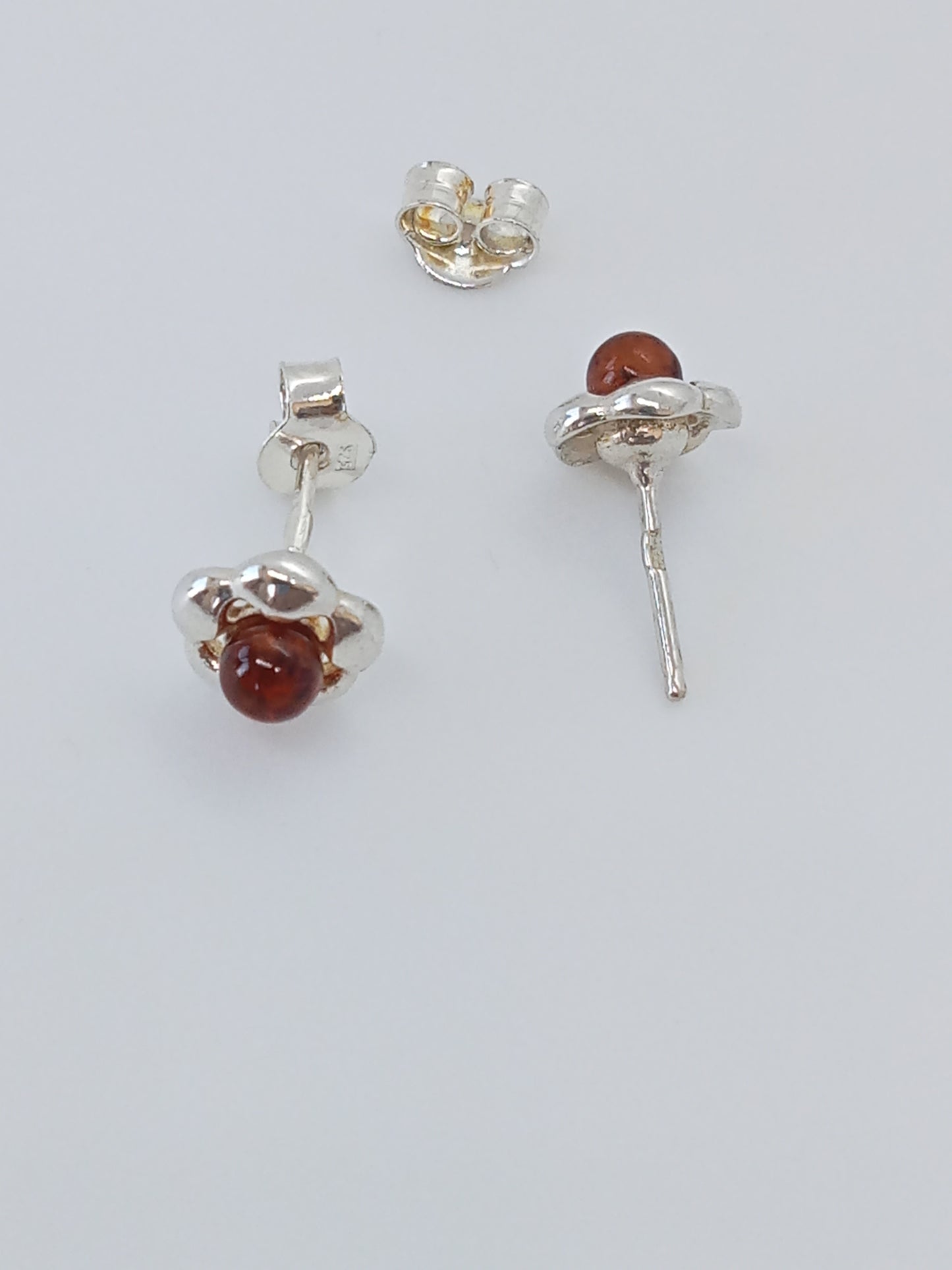 ARETES DAPHNE