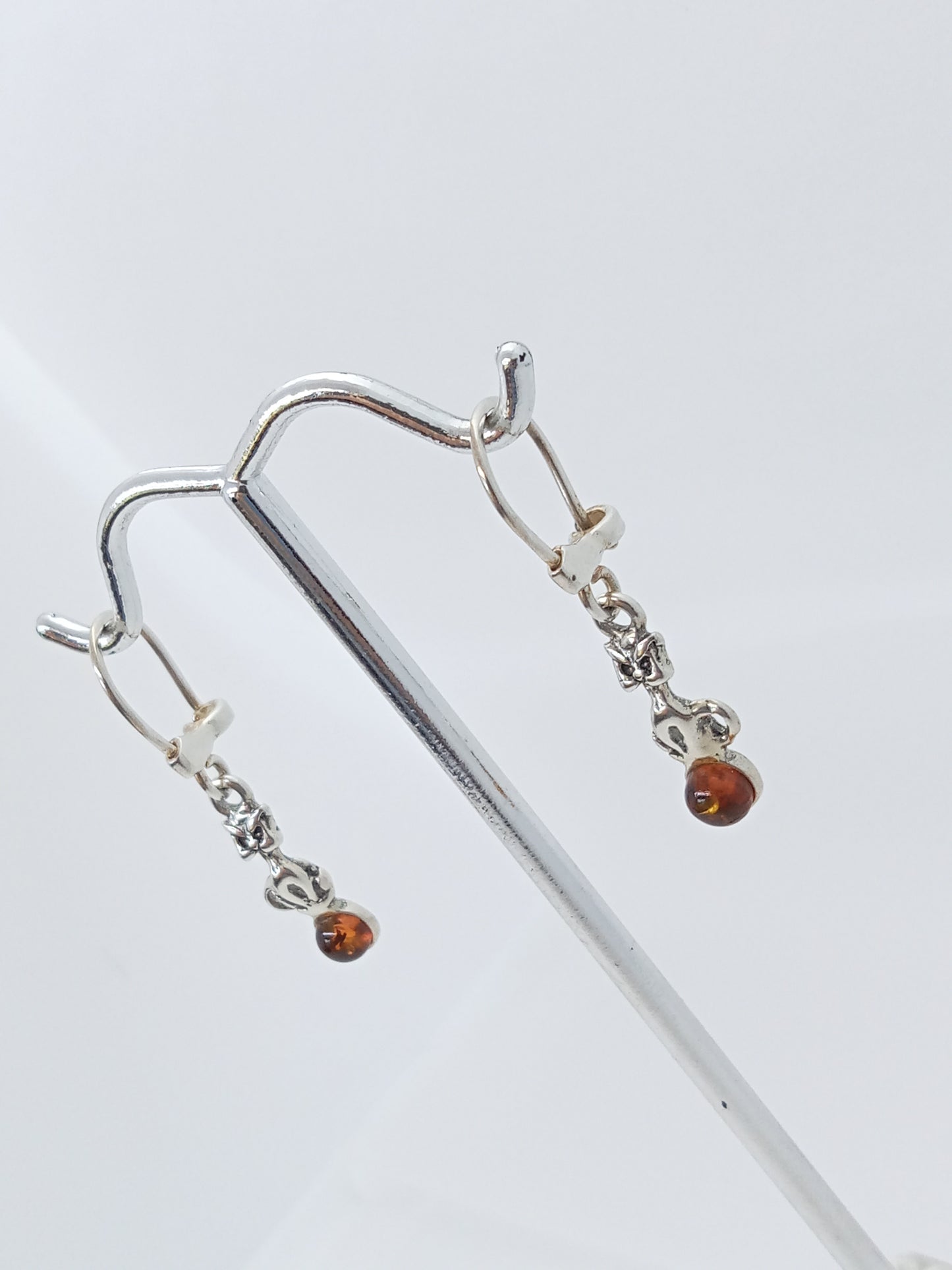 ARETES KAT