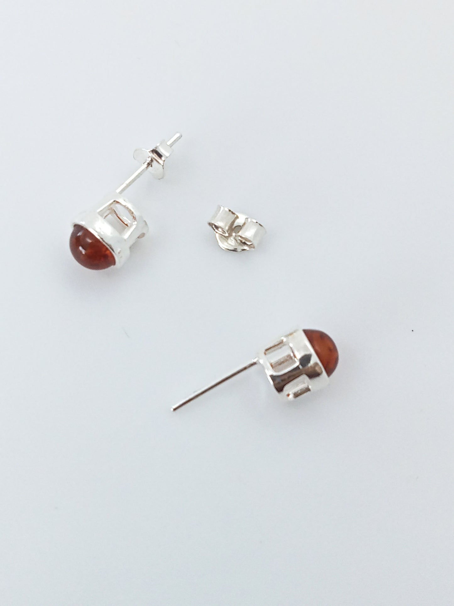 ARETES MACARIA