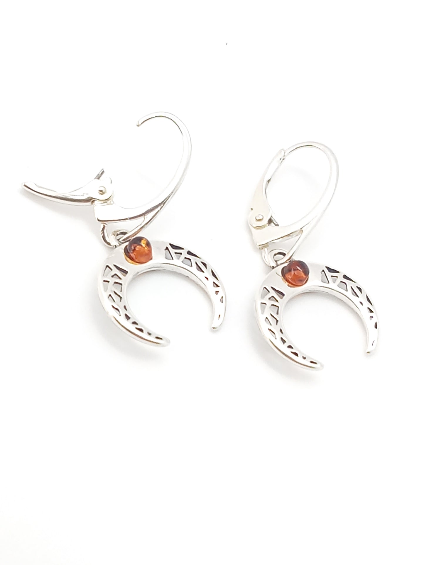 ARETES LARA