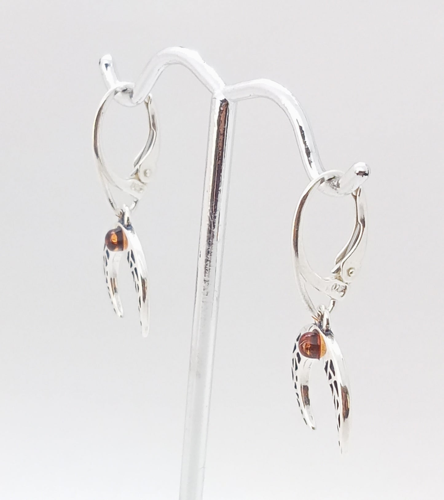ARETES LARA