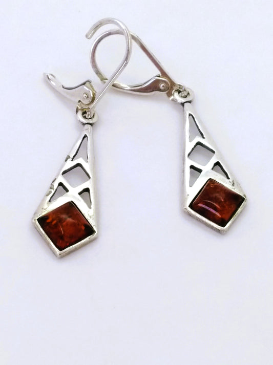 ARETES ROMBO
