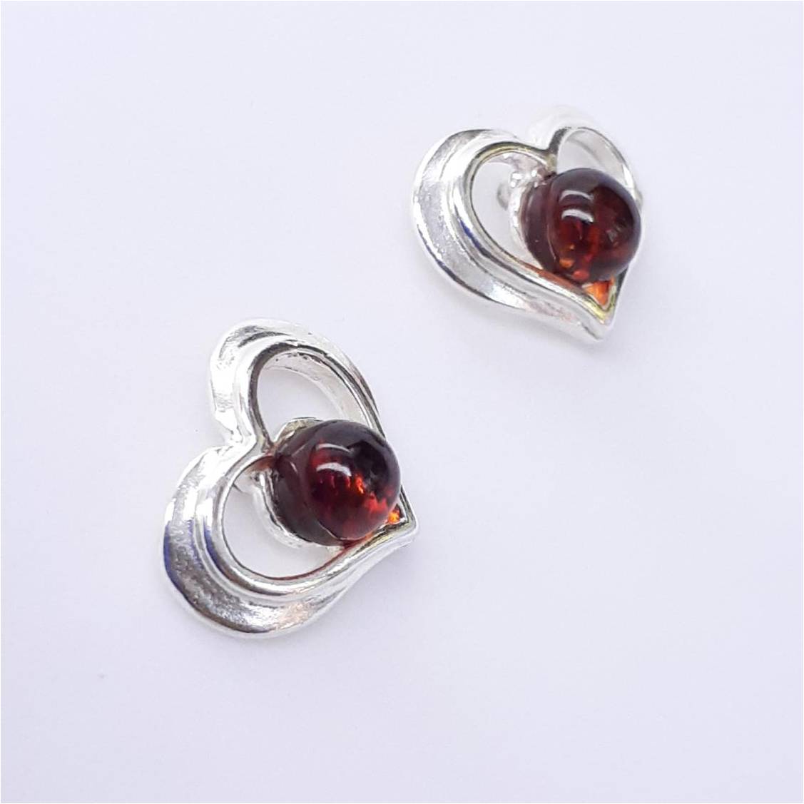 ARETES MINI HEART